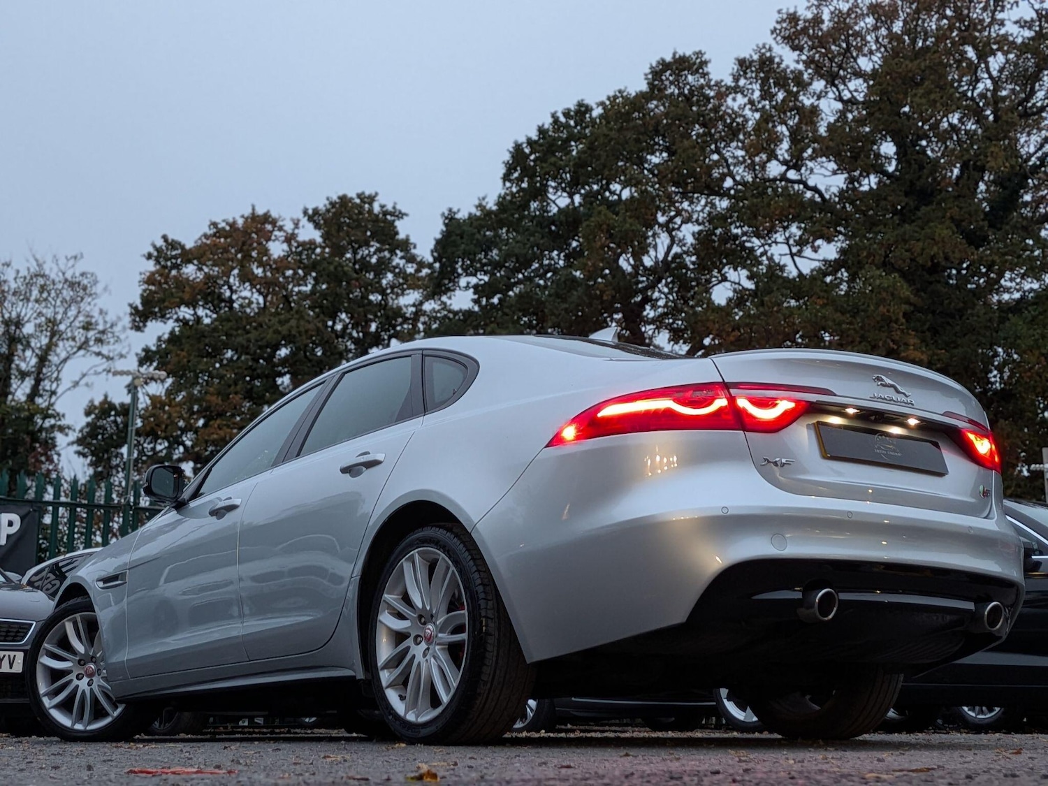 Used Jaguar XF 2017 for sale - 76360822: Photo 9
