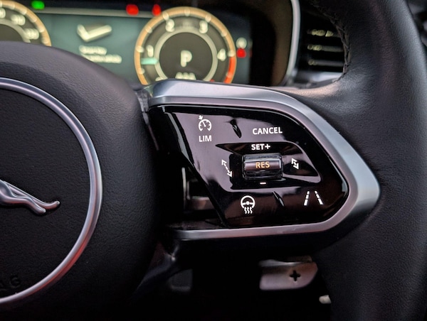 Used Jaguar F-Pace 2024 for sale - 76259934: Photo 43