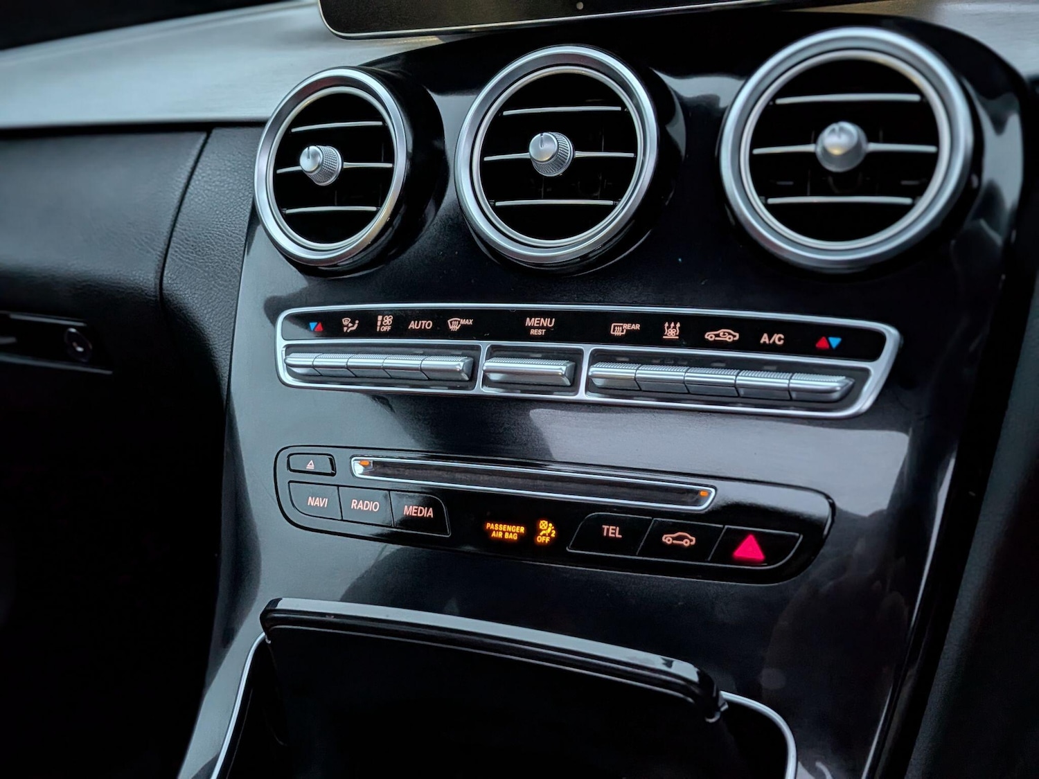 Used Mercedes-Benz C Class 2017 for sale - 76608450: Photo 33