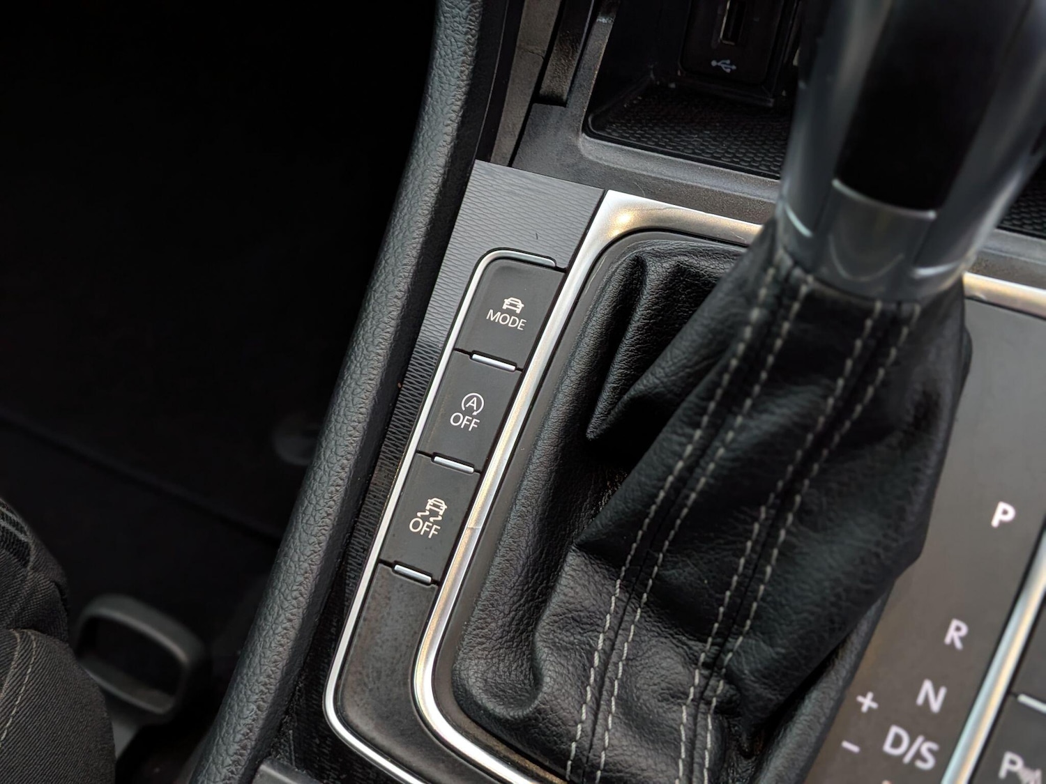 Used Volkswagen Golf 2016 for sale - 77049660: Photo 35