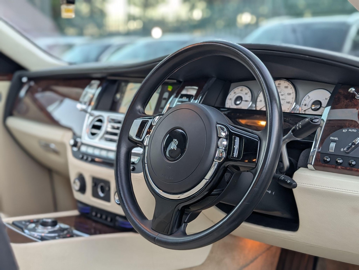 Used Rolls-Royce Ghost 2012 for sale - 76409267: Photo 3