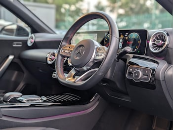 Used Mercedes-Benz A-Class 2019 for sale - 75414777: Photo