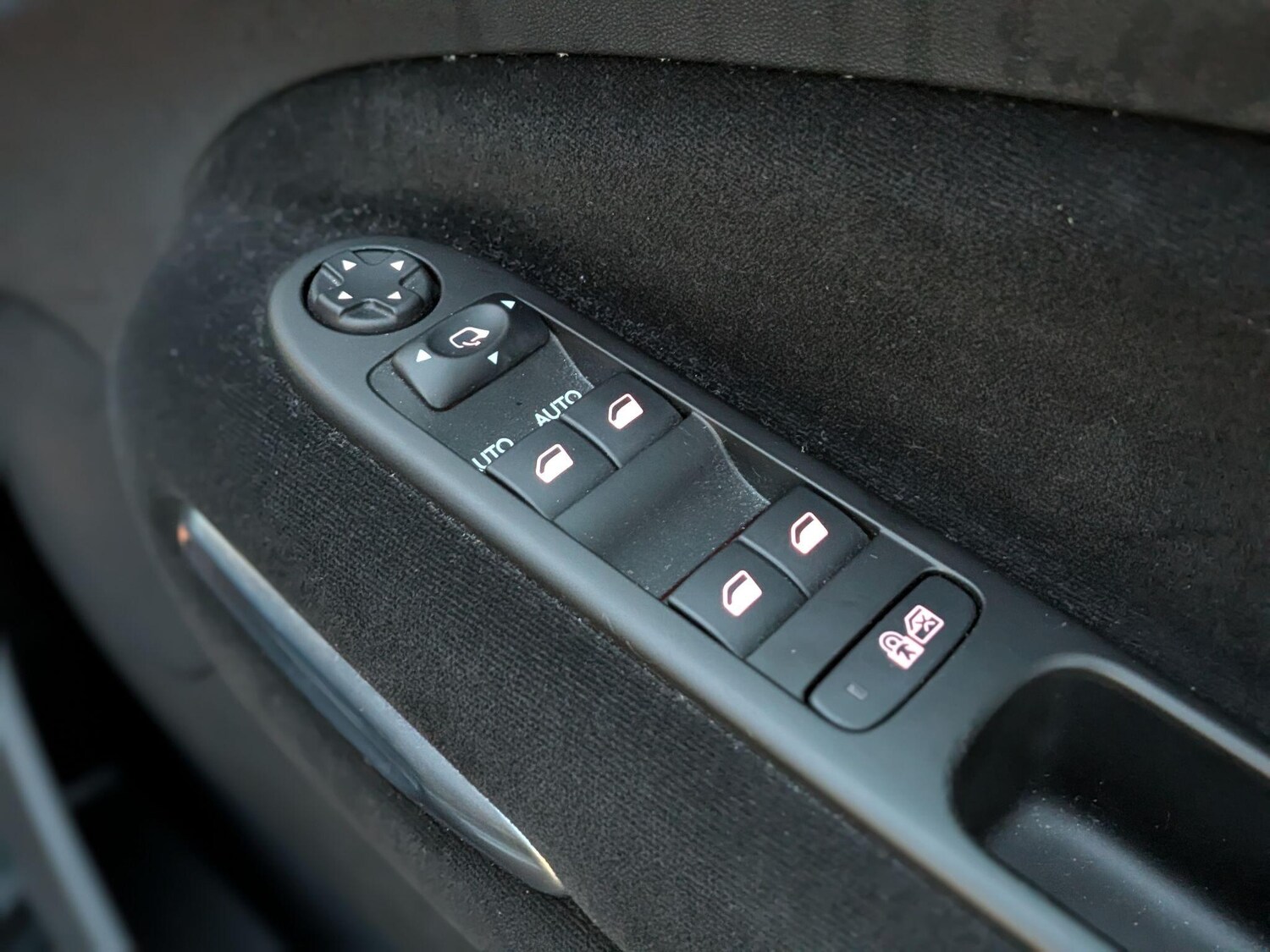 Used Citroen C3 Picasso 2013 for sale - 77376577: Photo 38