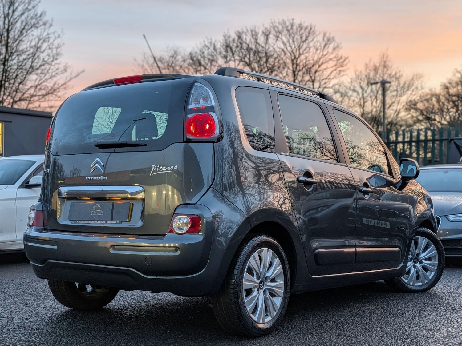 Used Citroen C3 Picasso 2013 for sale - 77376577: Photo 6