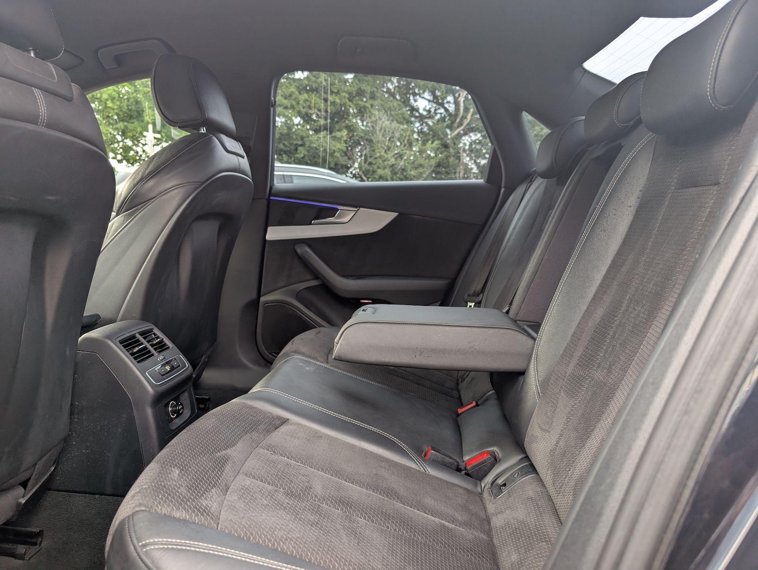 Used Audi A4 for sale - 77587099: Photo 32