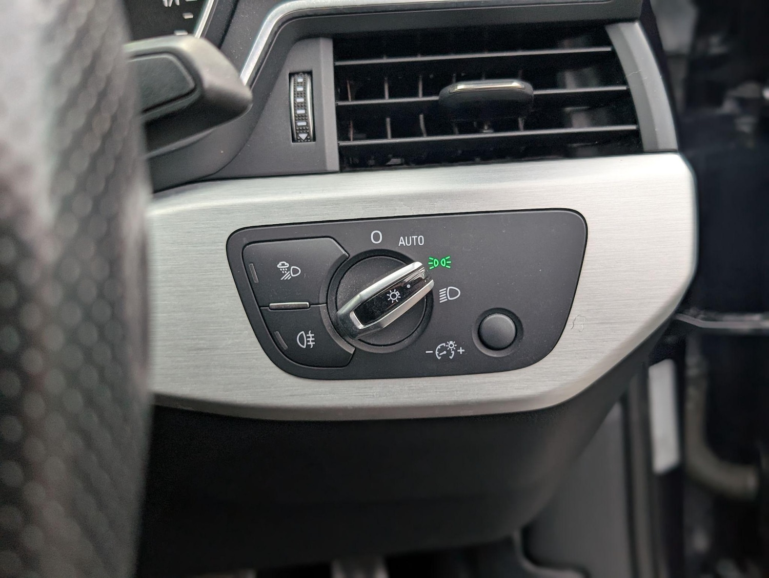 Used Audi A4 for sale - 77587099: Photo 40