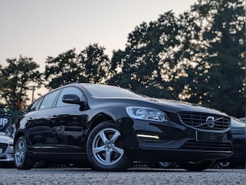 Used Volvo V60 2017 for sale - 75508207: Photo