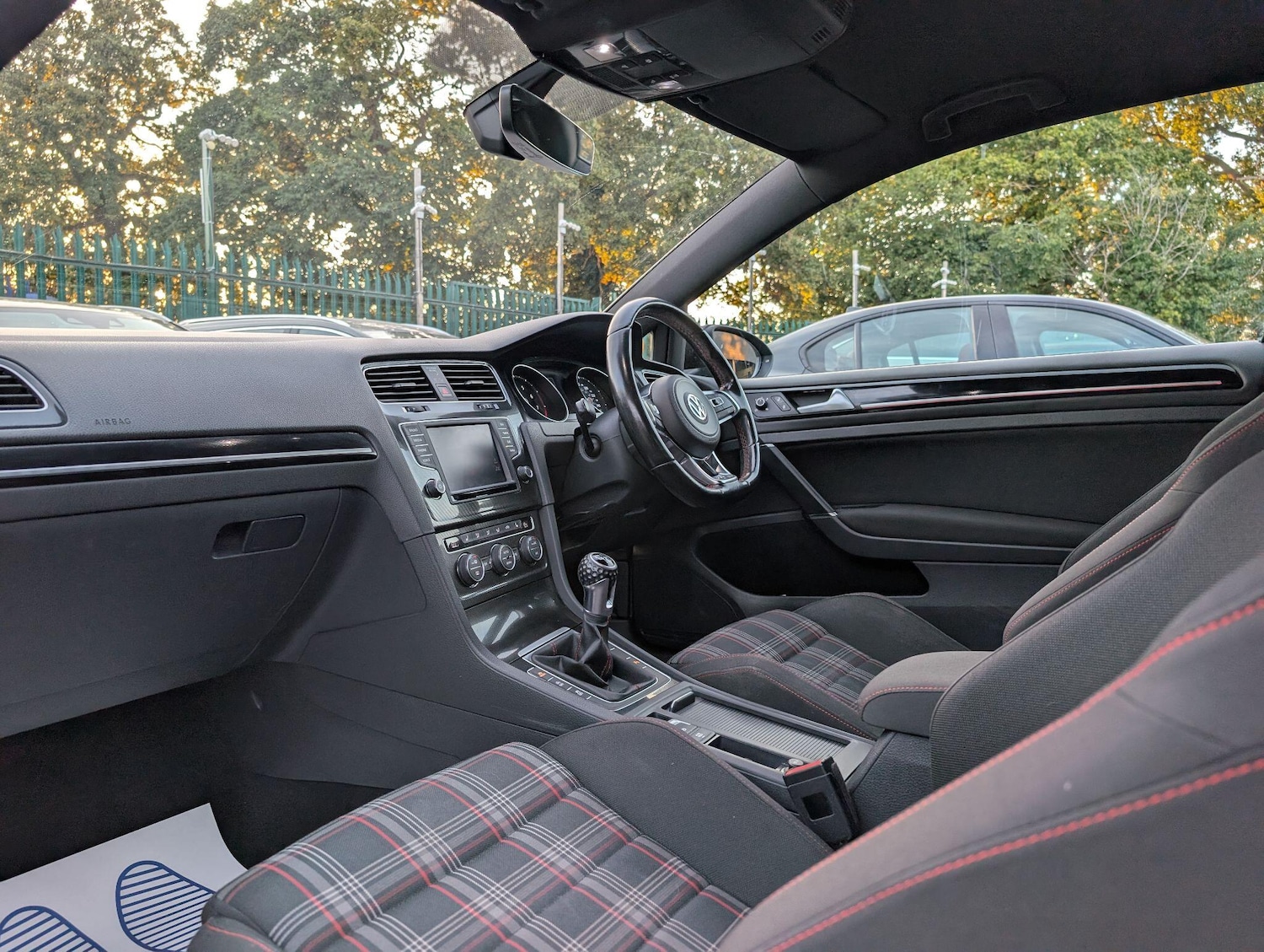 Used Volkswagen Golf 2016 for sale - 76666718: Photo 21