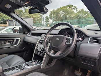 Used Land Rover Discovery Sport 2015 for sale - 75646356: Photo