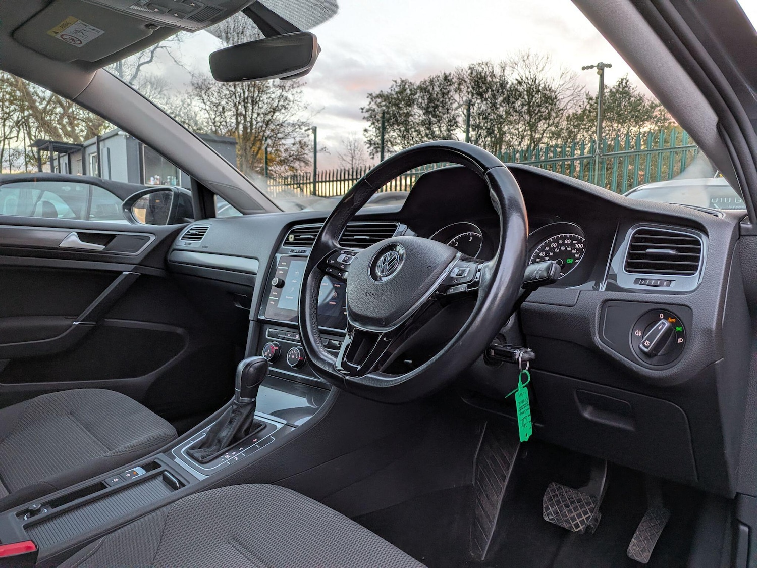 Used Volkswagen Golf 2018 for sale - 76992651: Photo 16