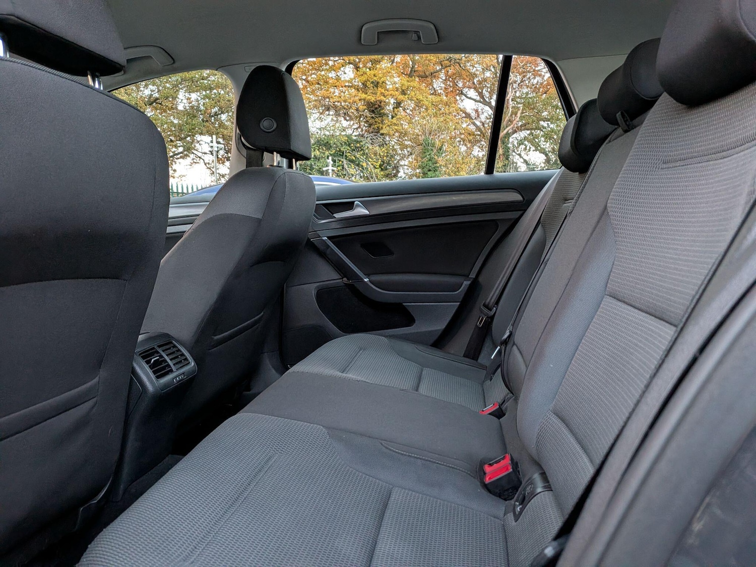 Used Volkswagen Golf 2018 for sale - 76992651: Photo 26