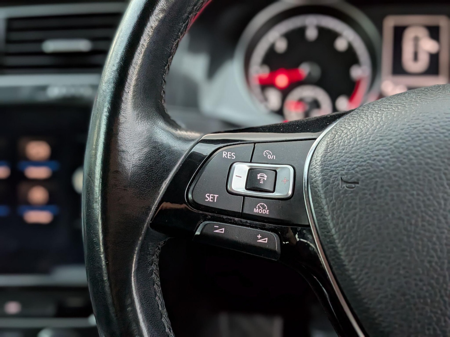 Used Volkswagen Golf 2018 for sale - 76992651: Photo 30