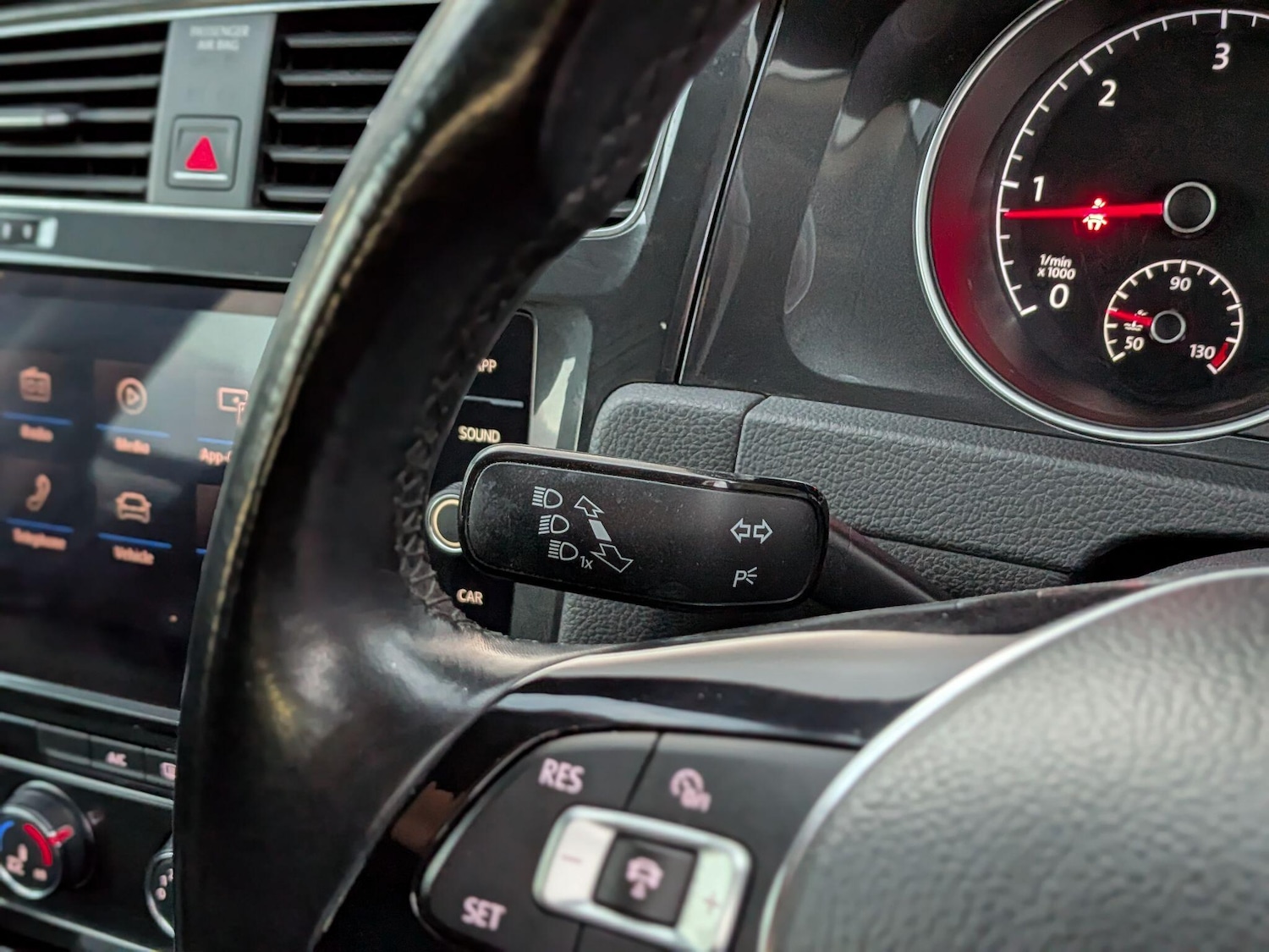 Used Volkswagen Golf 2018 for sale - 76992651: Photo 31