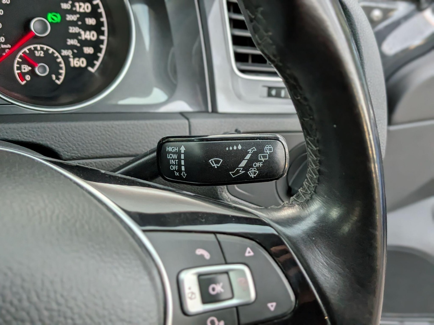 Used Volkswagen Golf 2018 for sale - 76992651: Photo 33