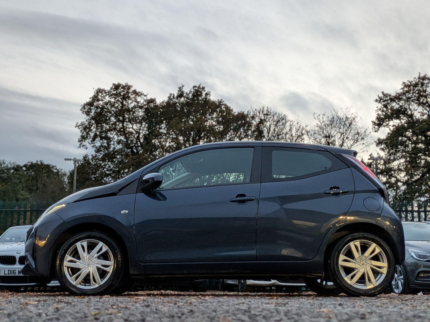 Used Toyota AYGO 2015 for sale - 76424998: Photo 14