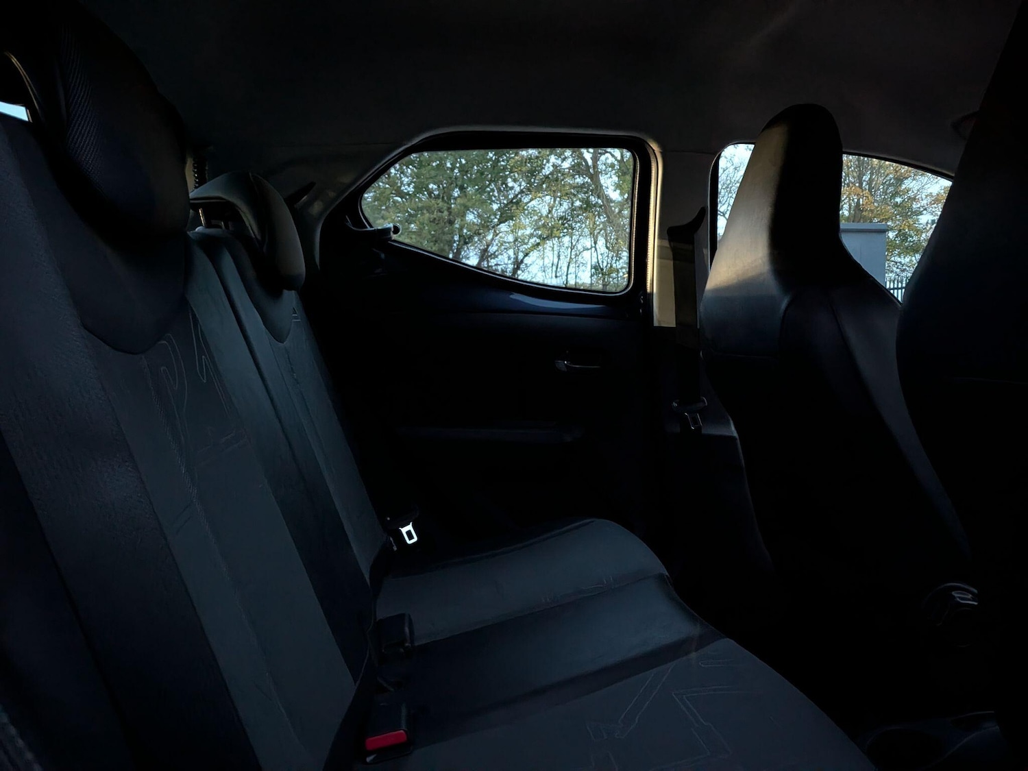 Used Toyota AYGO 2015 for sale - 76424998: Photo 22