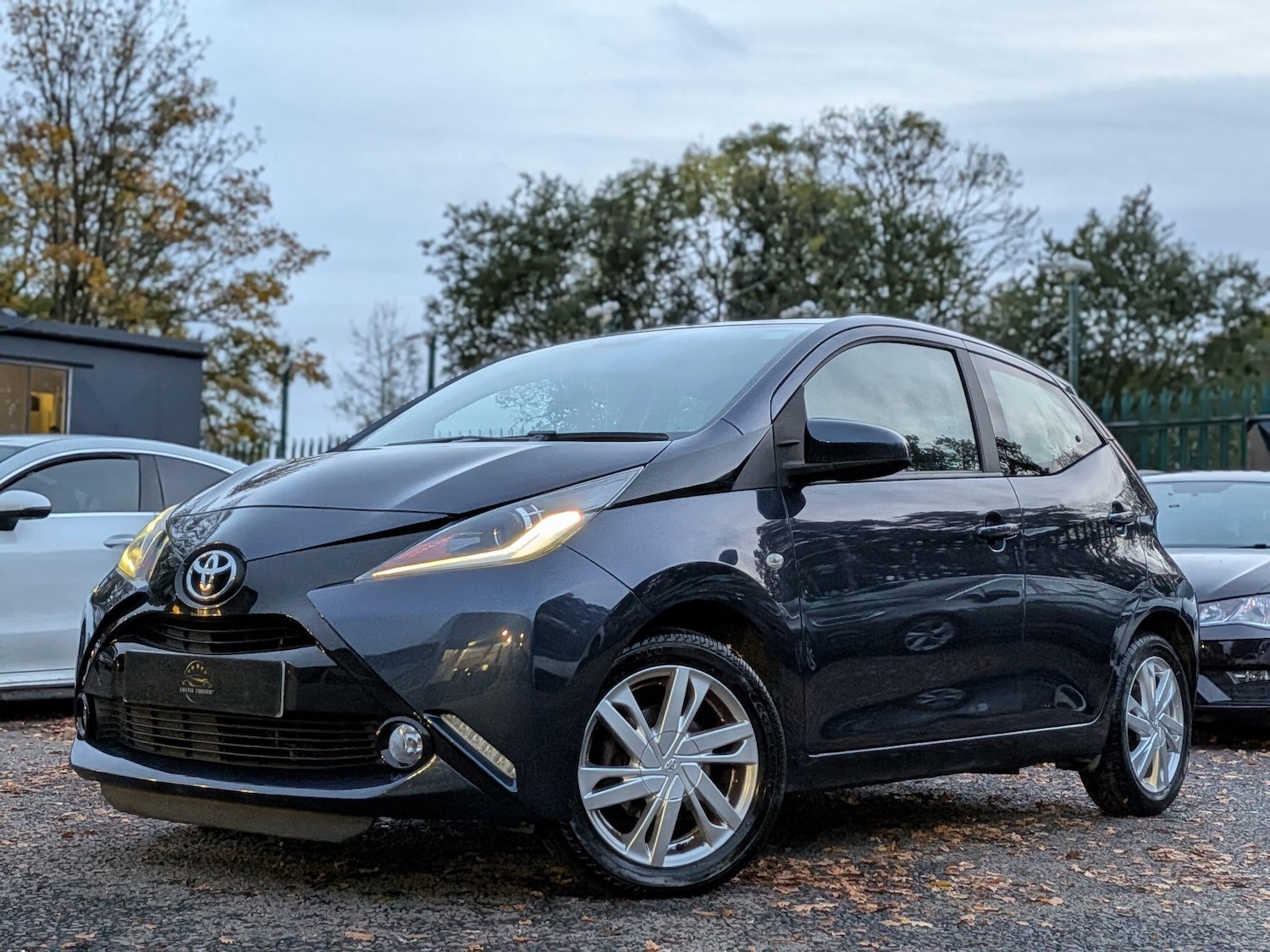 Used Toyota AYGO 2015 for sale - 76424998: Photo 5