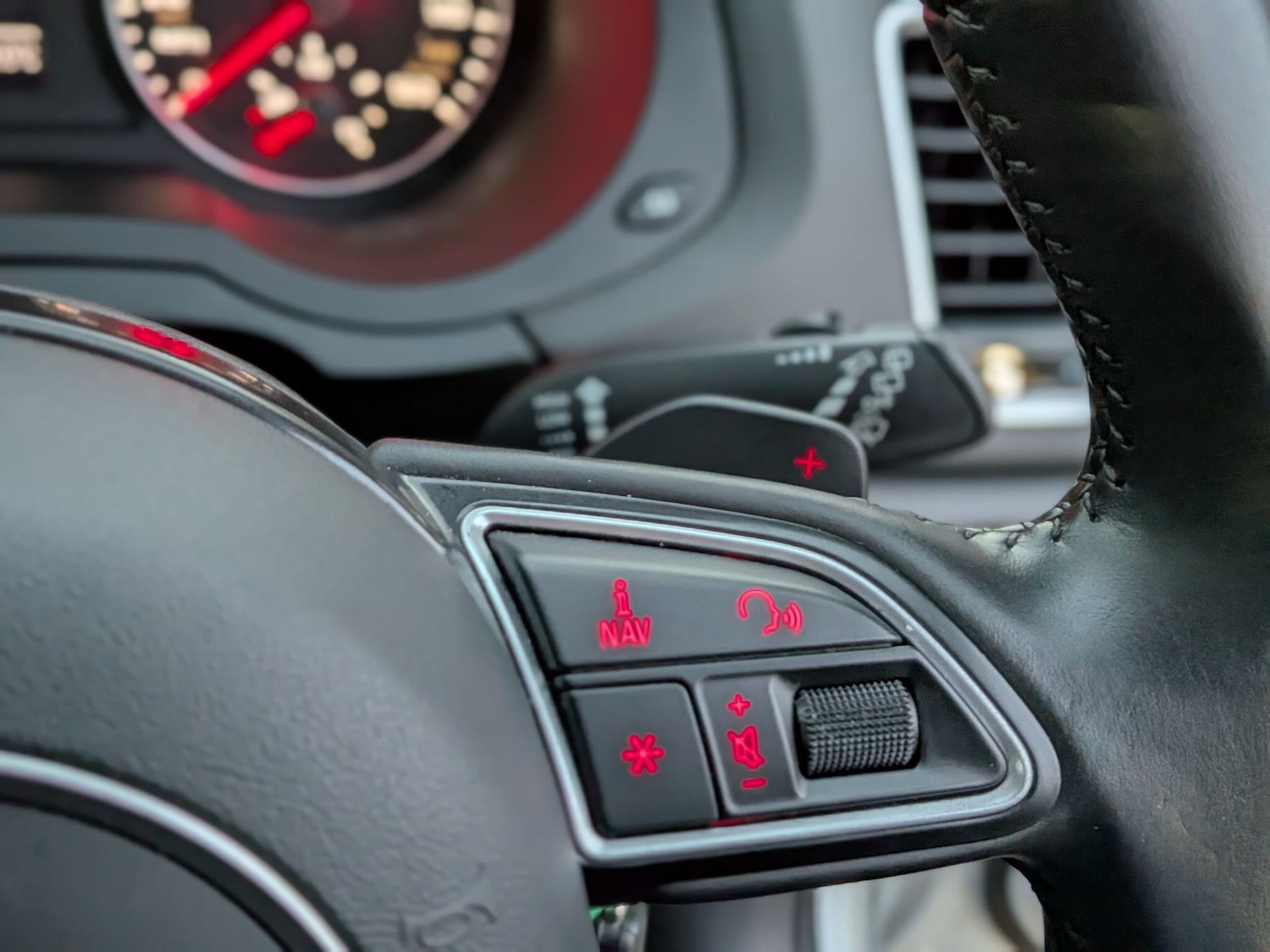 Used Audi Q3 2016 for sale - 76527922: Photo 33