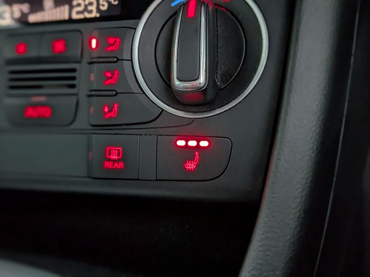 Used Audi Q3 2016 for sale - 76527922: Photo 48