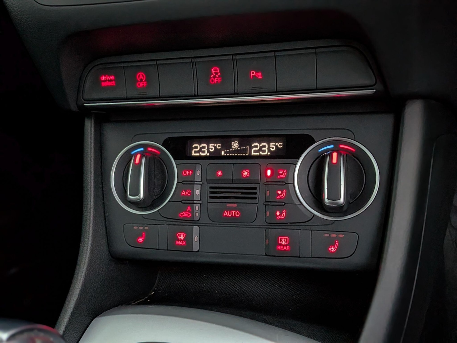 Used Audi Q3 2016 for sale - 76527922: Photo 63