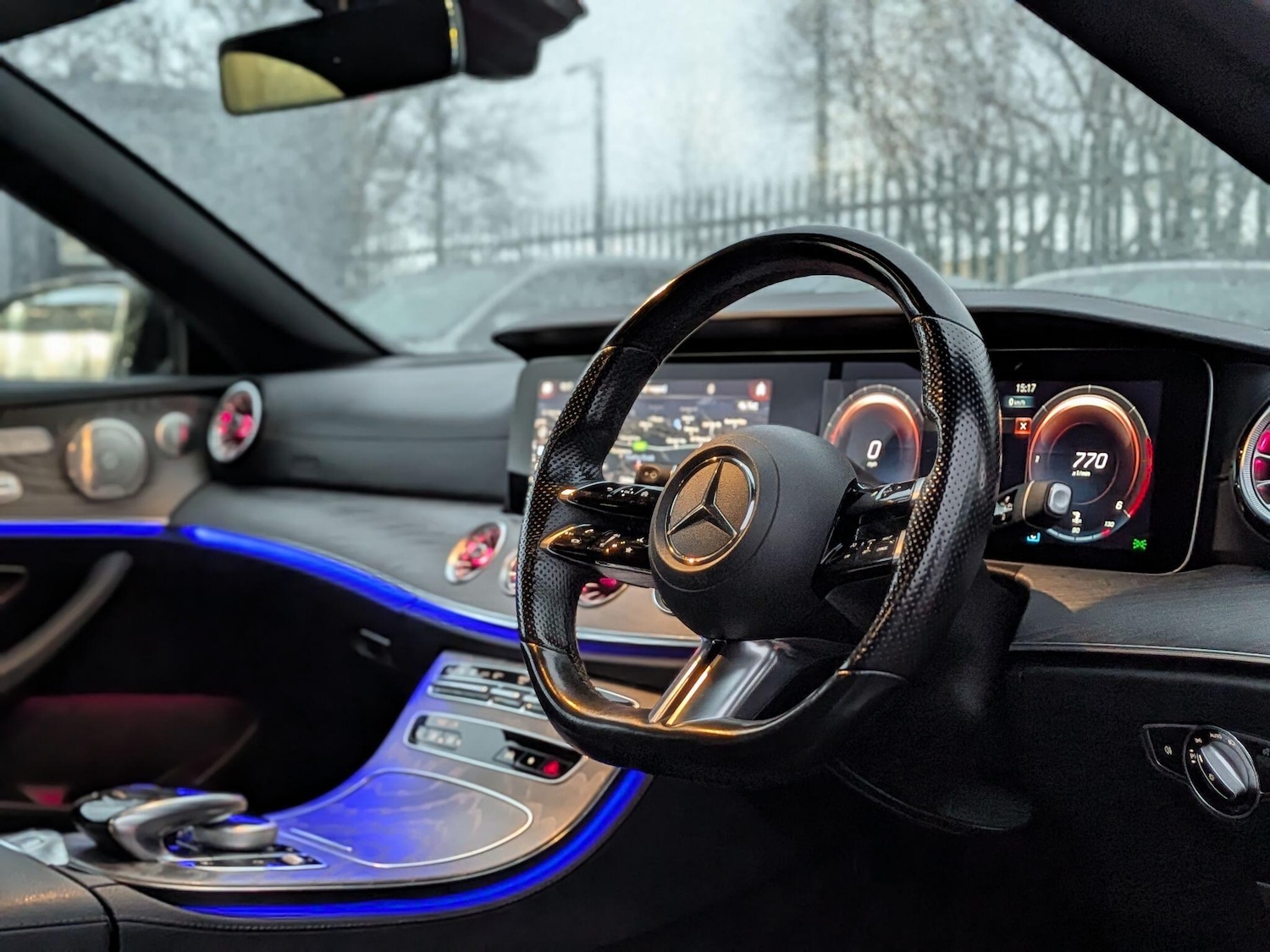 Used Mercedes-Benz E Class for sale - 77001071: Photo 3