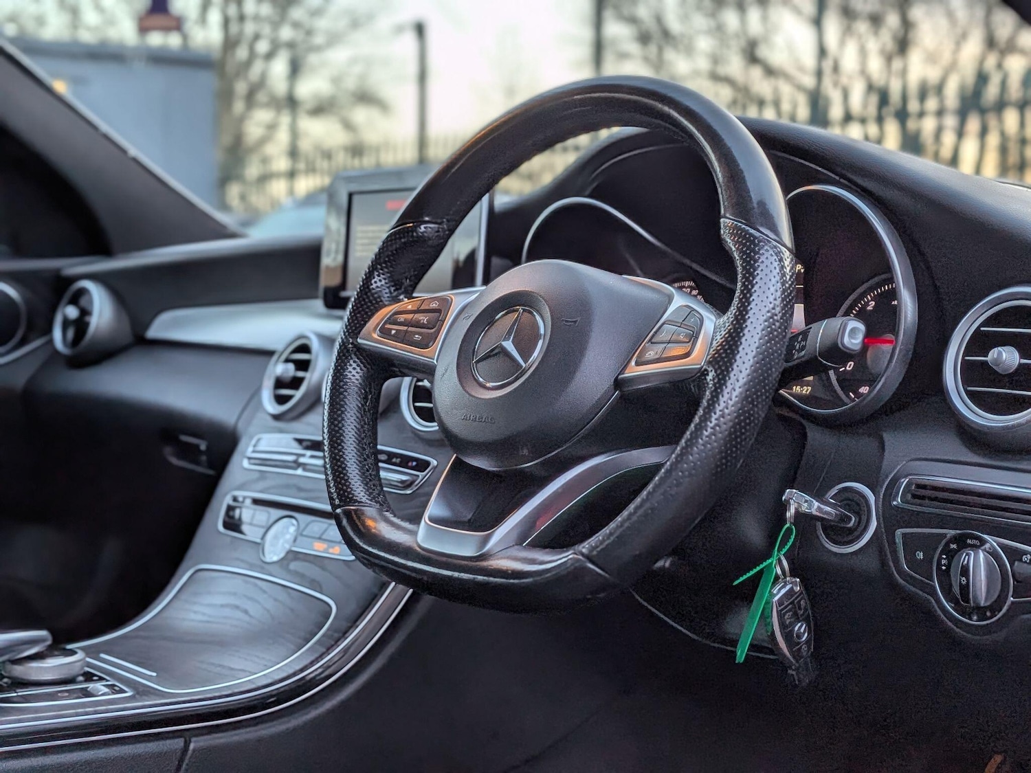 Used Mercedes-Benz C Class 2017 for sale - 77016693: Photo 3