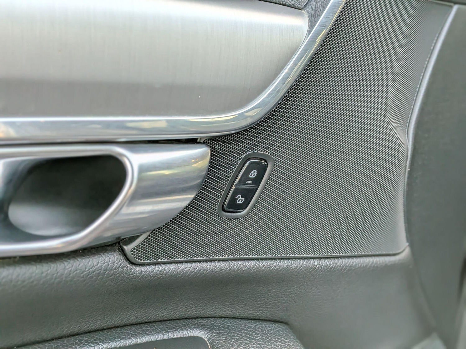 Used Volvo S90 2018 for sale - 76528017: Photo 40