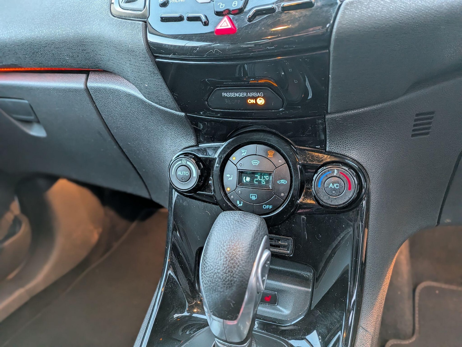 Used Ford Fiesta 2015 for sale - 77898487: Photo 39