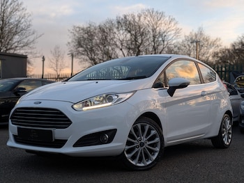 Used Ford Fiesta 2015 for sale - 77898487: Photo