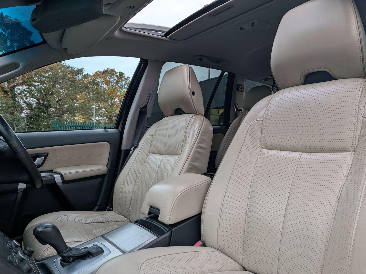 Used Volvo XC90 2011 for sale - 76562392: Photo 27