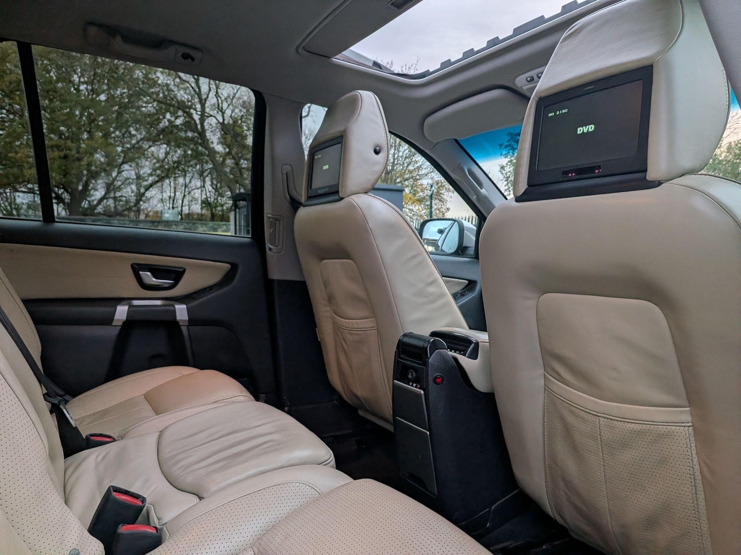 Used Volvo XC90 2011 for sale - 76562392: Photo 29