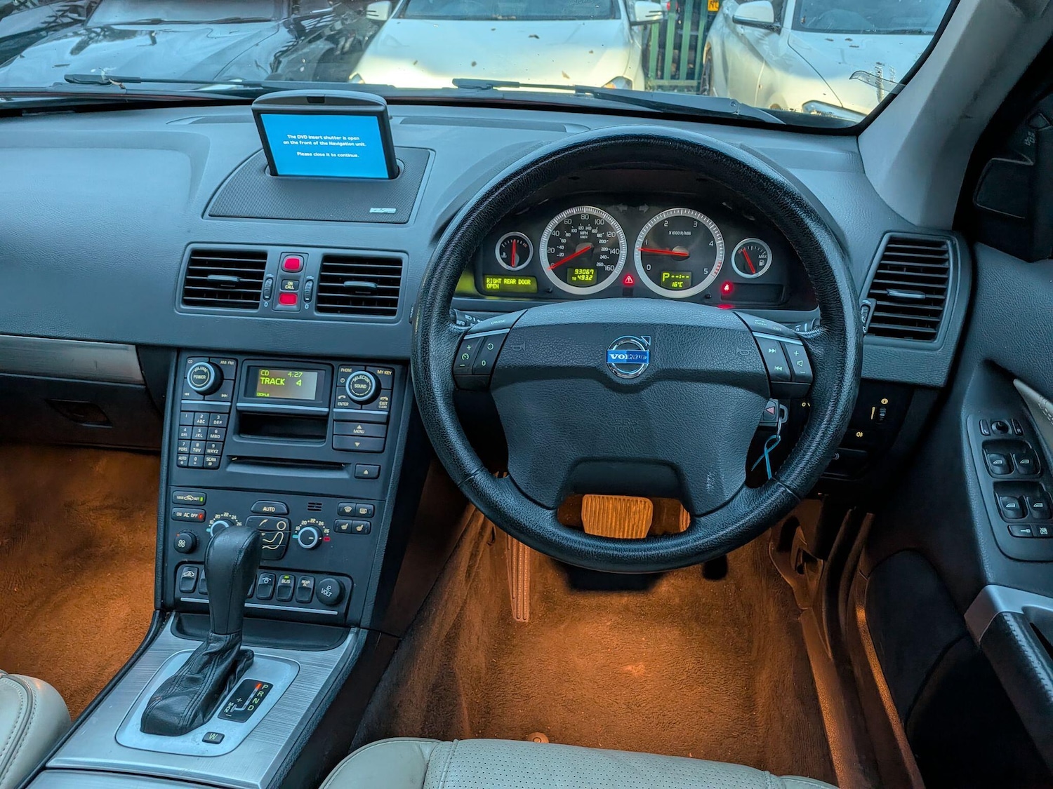 Used Volvo XC90 2011 for sale - 76562392: Photo 42