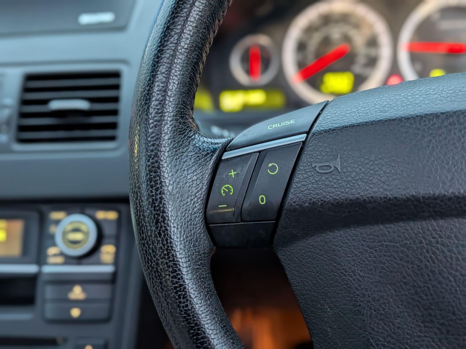 Used Volvo XC90 2011 for sale - 76562392: Photo 43