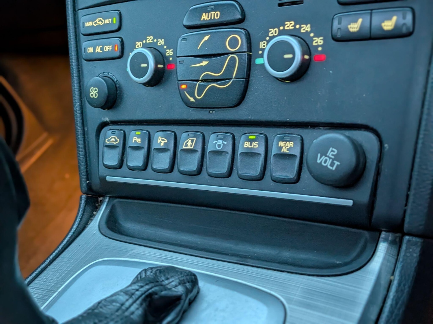 Used Volvo XC90 2011 for sale - 76562392: Photo 63