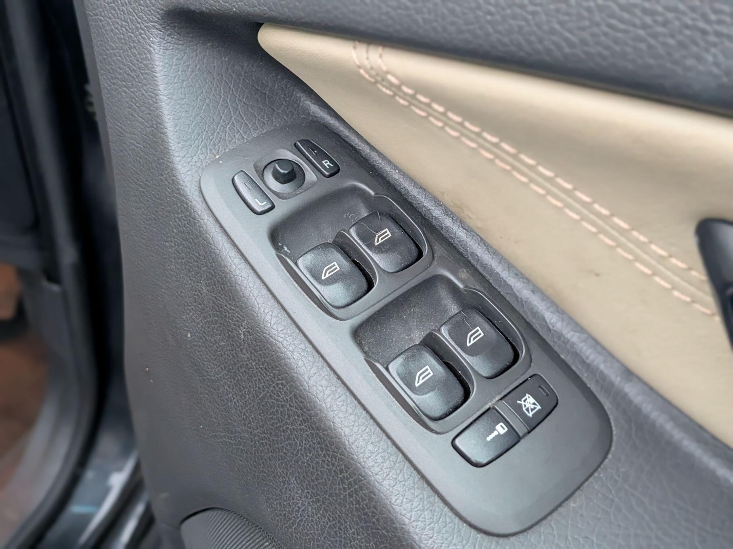 Used Volvo XC90 2011 for sale - 76562392: Photo 73