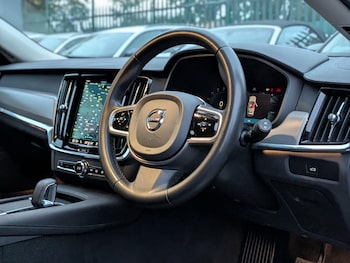 Used Volvo V90 2022 for sale - 76327030: Photo
