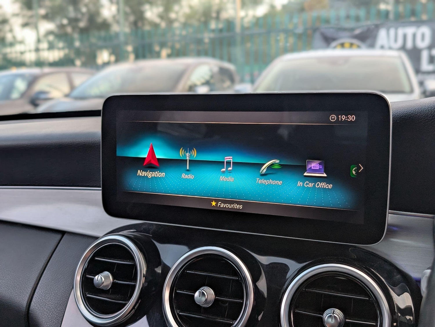 Used Mercedes-Benz C Class for sale - 76990987: Photo 42