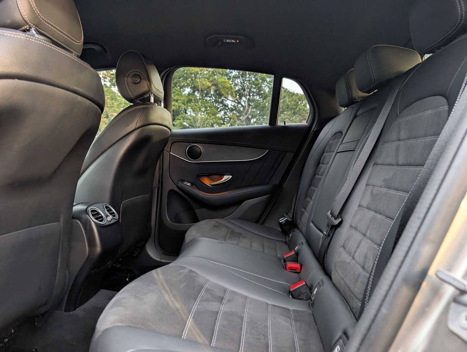Used Mercedes-Benz GLC 2019 for sale - 75867012: Photo 46