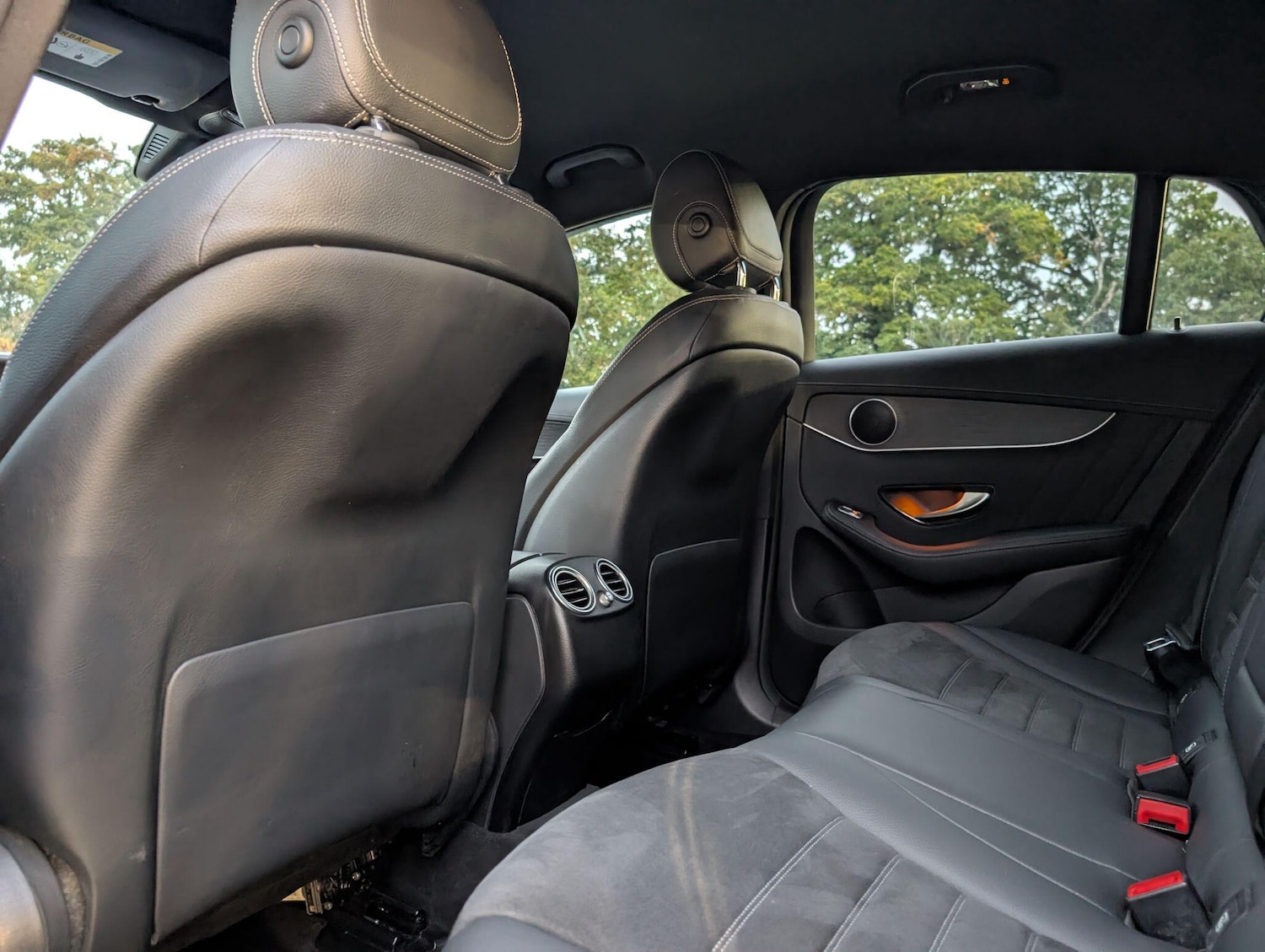 Used Mercedes-Benz GLC 2019 for sale - 75867012: Photo 47