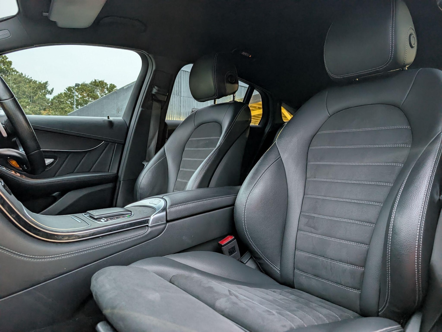 Used Mercedes-Benz GLC 2019 for sale - 75867012: Photo 48