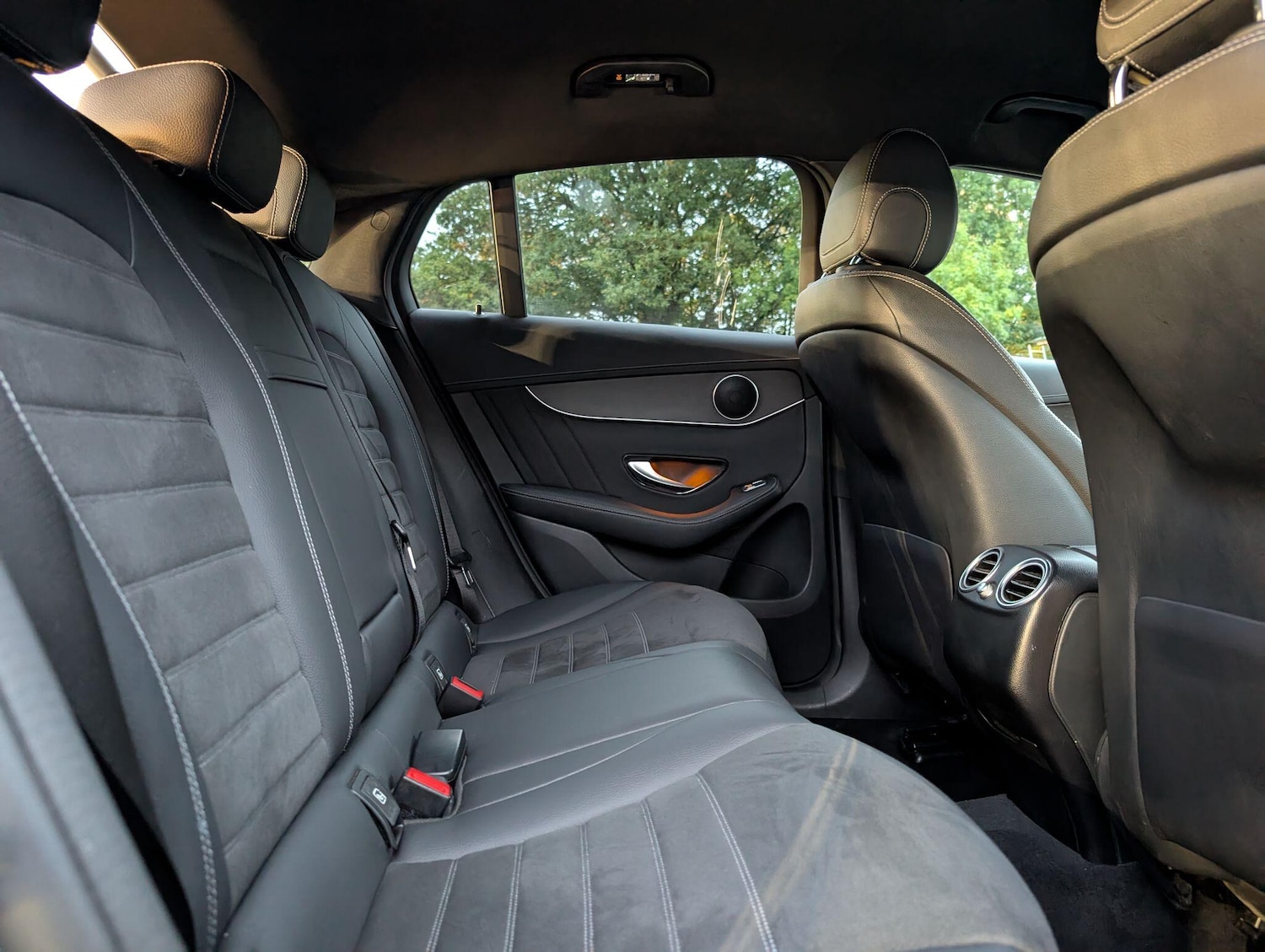 Used Mercedes-Benz GLC 2019 for sale - 75867012: Photo 50