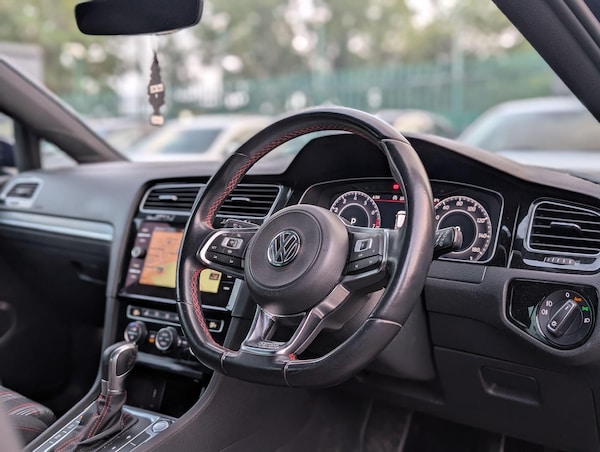 Used Volkswagen Golf 2019 for sale - 75362763: Photo 3