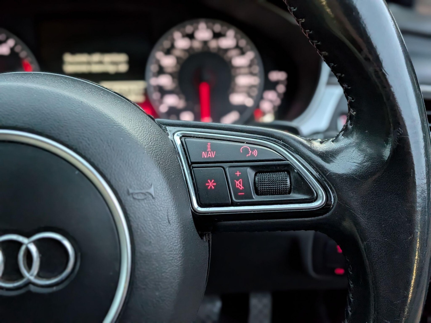 Used Audi A6 Saloon 2016 for sale - 76423767: Photo 32