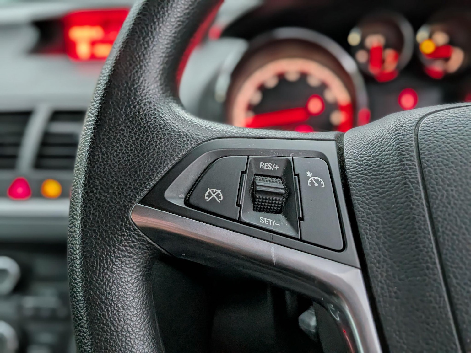 Used Vauxhall Meriva 2015 for sale - 76512640: Photo 20