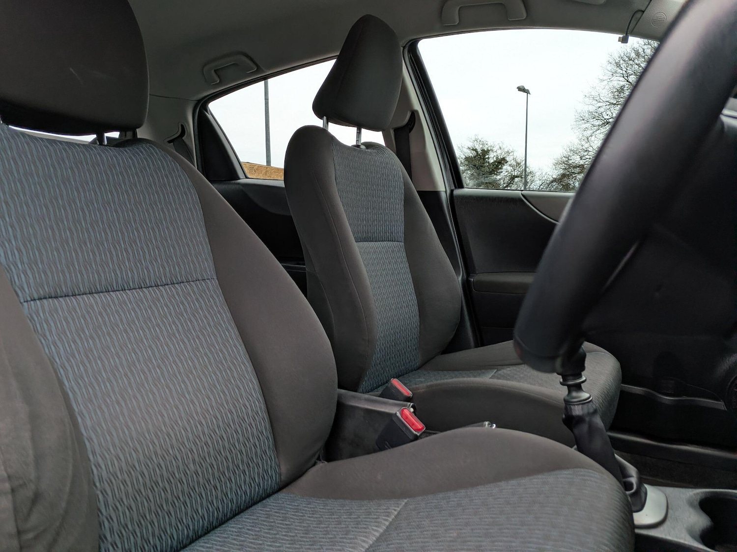 Used Toyota Yaris for sale - 77216305: Photo 18