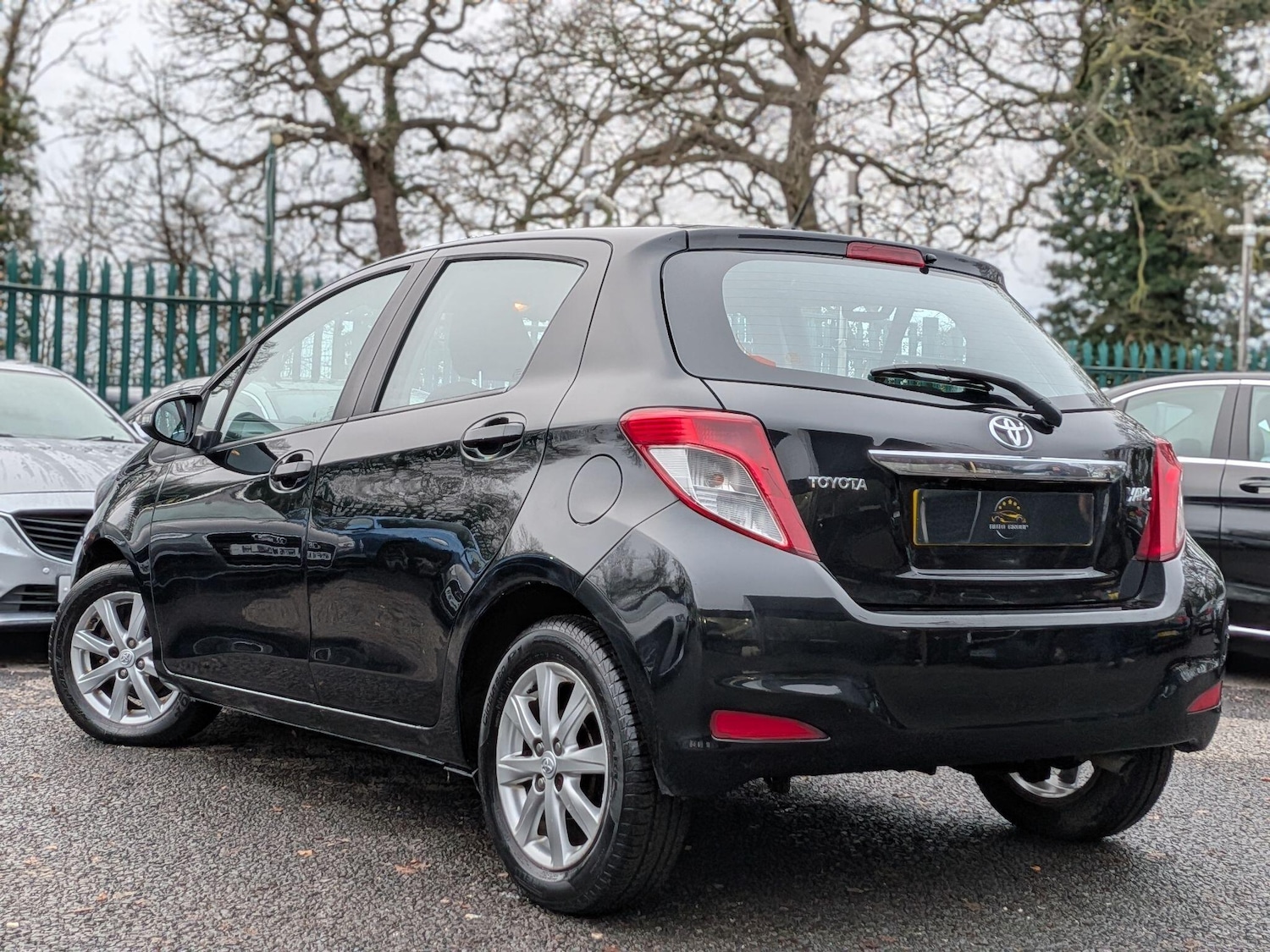 Used Toyota Yaris for sale - 77216305: Photo 9