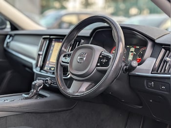 Used Volvo V90 2017 for sale - 75507164: Photo