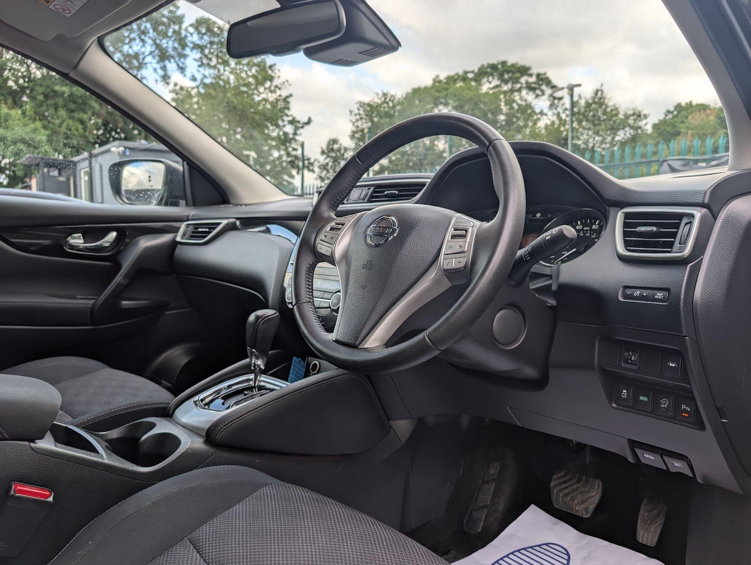 Used Nissan Qashqai 2015 for sale - 76189231: Photo 17