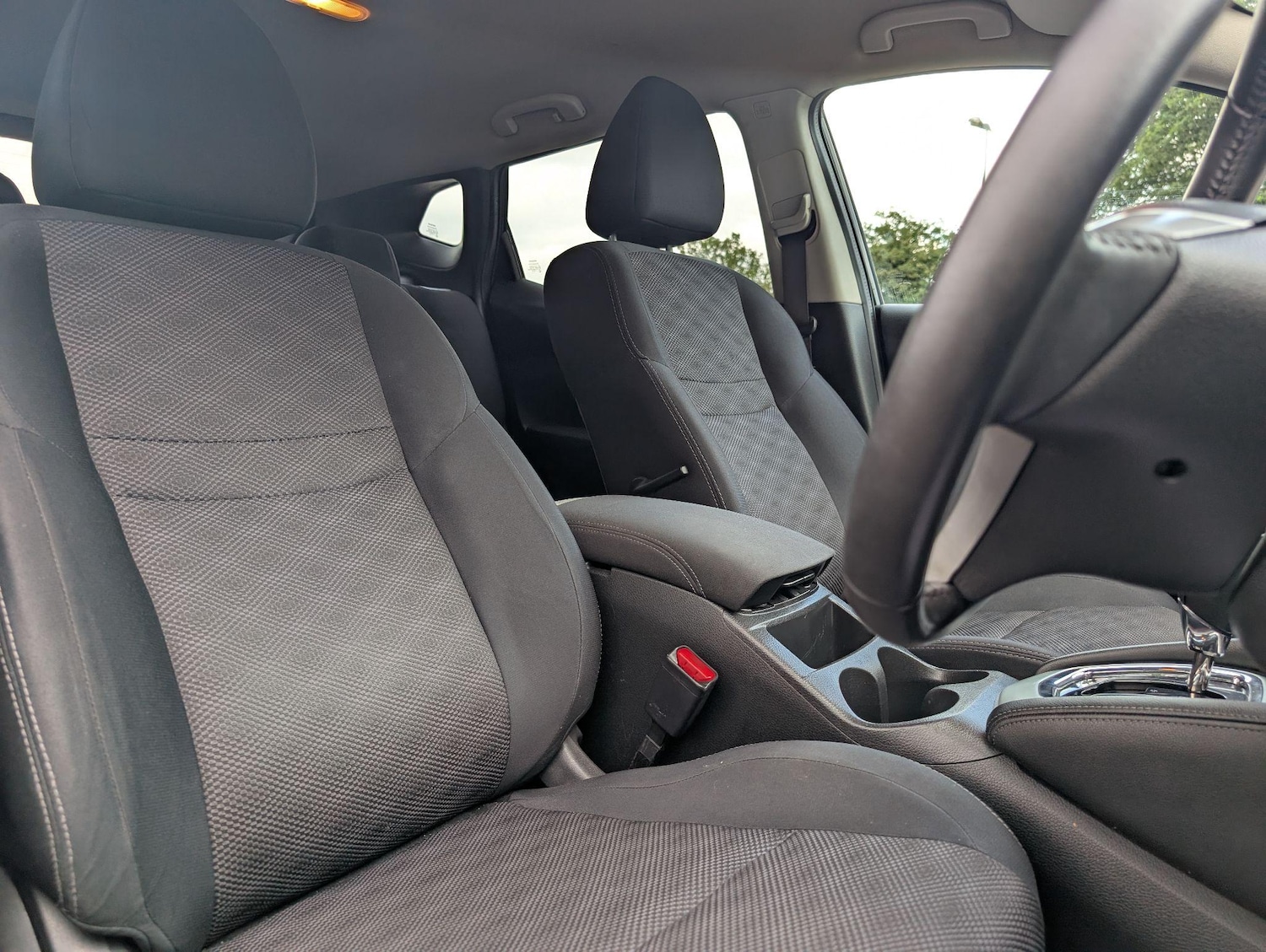 Used Nissan Qashqai 2015 for sale - 76189231: Photo 19