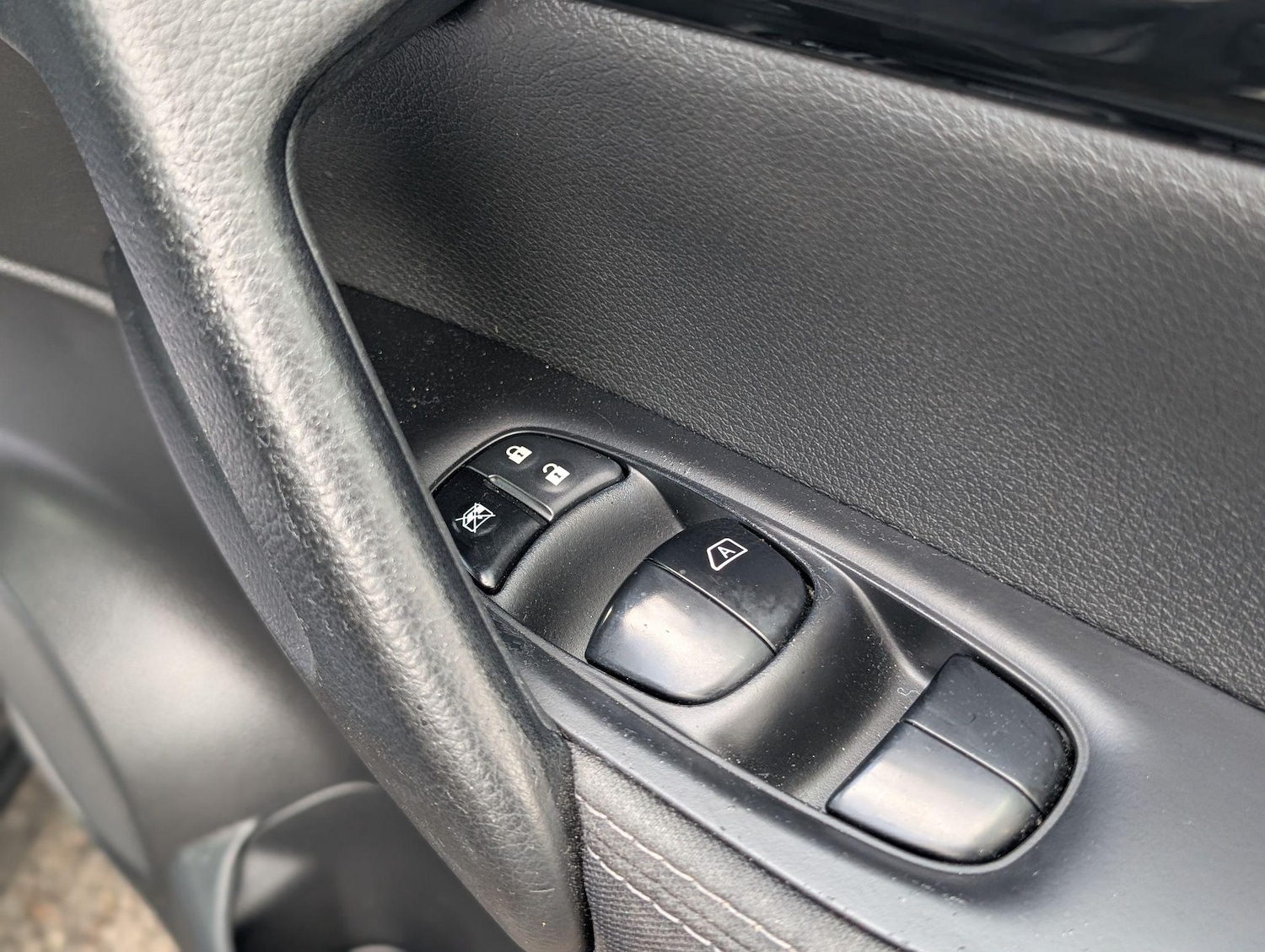 Used Nissan Qashqai 2015 for sale - 76189231: Photo 30